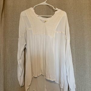 Long sleeve flowy top.